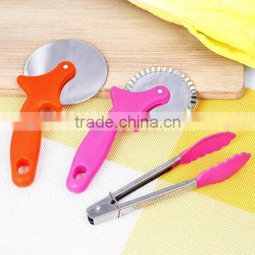 Hot Pink PP Handle Bakeware Pizza Cutter photo-3