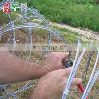 BTO-22 Galvanized Concertina Razor Wire Barbed Tape photo-2