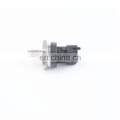 0281002186 99460474 0281002475 0281002788 European Car Engine Fuel Pressure Sensor photo-3
