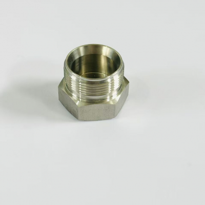 Tapa de tubo de doble ferrule de 316L de alta pureza para líneas de gas de laboratorio y semiconductores