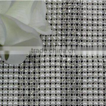 High quality Kelly Cream pearls trimming mesh for handbags