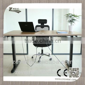 Height adjustable lift table