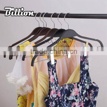 Wholesale Cheap Colorful Garment Flat Plastic Clothes Hanger photo-6