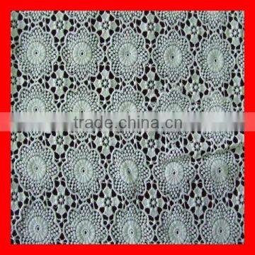 Fashion Embroidery Fabric for Plaid