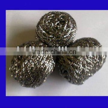 Stainless steel scourer