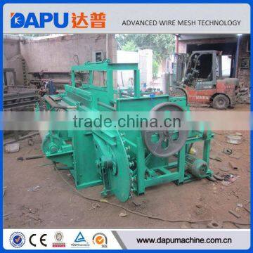 Curve wire metal mesh crimping machine