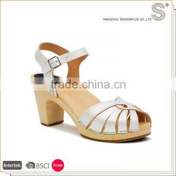 Special hot selling women sandals flat