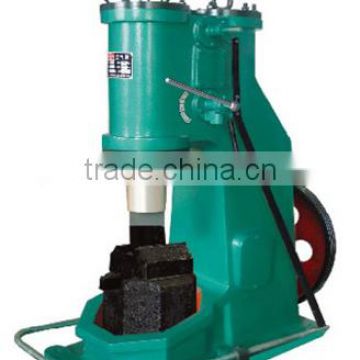 Low noise 75kg forging hammer