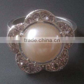 decorative sunflower napkin ring with rhinestones and pearl