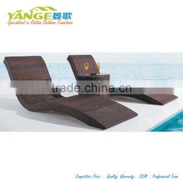 outdoor garden plastic rattan wicker round sun lounger