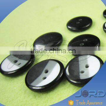 12years experience fashion 2 hole Black and white pattern resinic suit button for coat