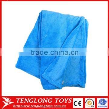 High Quality Stuffed Polyester Throw Pillow Set Plush Travel Blankets