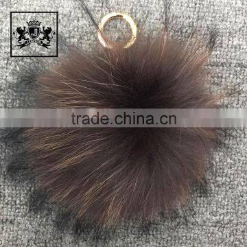 2017 Good Quality Wholesale raccoon fur pom poms hairy ball keychain