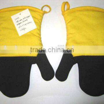 Colorful Solid Color Cotton Twill And Yellow Neoprene Oven Mitt