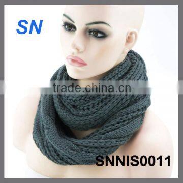 winter fashion solid color cable knit scarf pattern