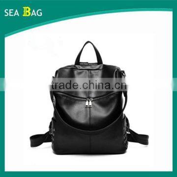 2016 new style of Europe and the United States fashion backpack personality rivet casual backpack girl