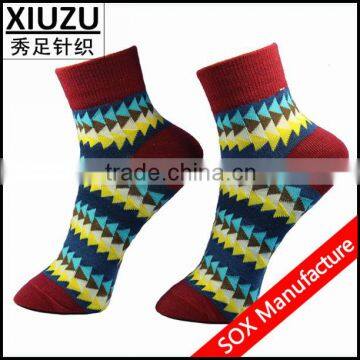 Lady Knitting Machine Socks China Production