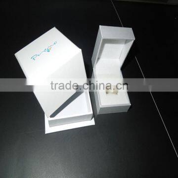 Crazy Selling New Design small White plastic jewelry box