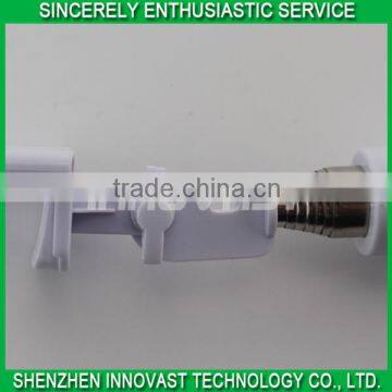 OEM Custom Logo Low Price Extendable Bluetooth Selfie Stick photo-5