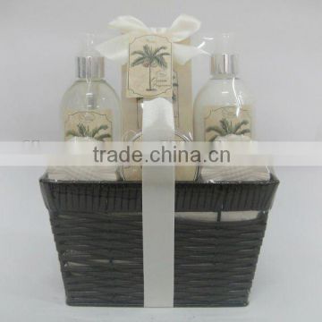 Ocean fragrance bathroom accessories