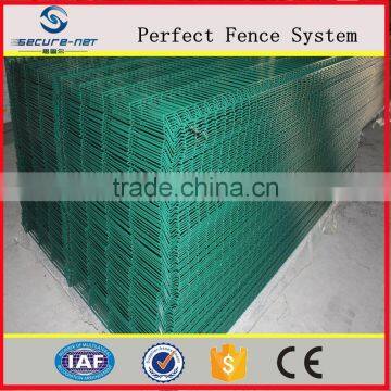 Cheap 50*200 Welded Galvanized Pvc Coated Wire Mesh Fence for Backyard photo-2