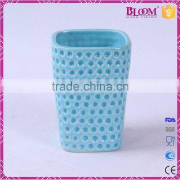 Simple Design 4 Pcs Ceramic Hotel Bathroom Set photo-4