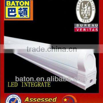 LED T8 integrated fixture