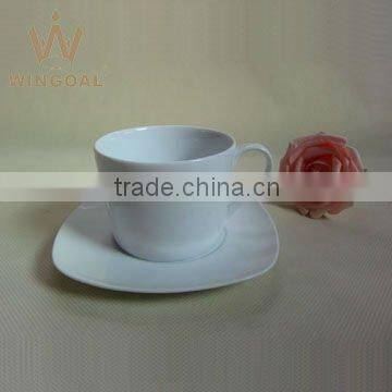 Porcelain and ceramic 220ml cup with saucer                        
                                                Quality Choice