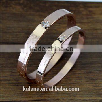 New Stock Fashion Jewelry Stainless Steel Diamond Studded Gold Bangle