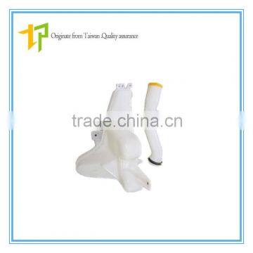 Superb Quality Car Wiper Spray Water Tank / Jar Oem 85315-0K010 for Vigo