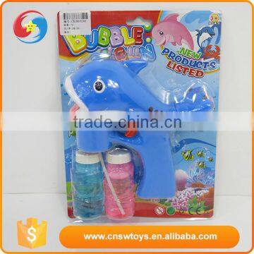 Wholesale led light up dolphin animal plastic soap bubble toys for kids                        
                                                Quality Choice