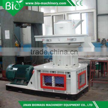 5.3t XGJ560 High efficiency pellet mill with the capacity 1-1.5t/h,pellet mill for sale