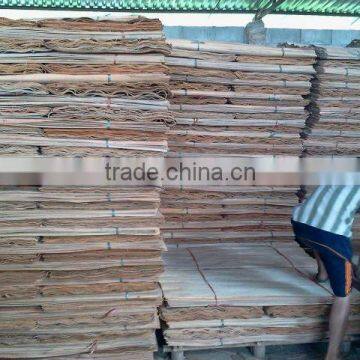 2.4mm thickness of Vietnam core veneer Eucalyptus