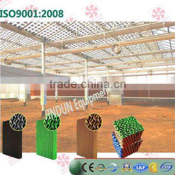 Evaporative cooling pad for poultry farm houses