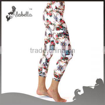 New Fashion Design Yoga Capri Tight Printed Floral Yoga Capri for Women photo-3