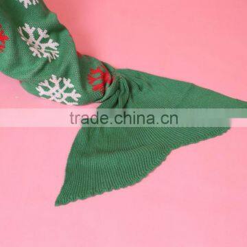 Customized Size and Color Christmas Green Knitted Mermaid Tail Blanket for Ladies photo-4