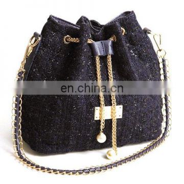 Fashion Checked and Chains Design Women's Shoulder Bag