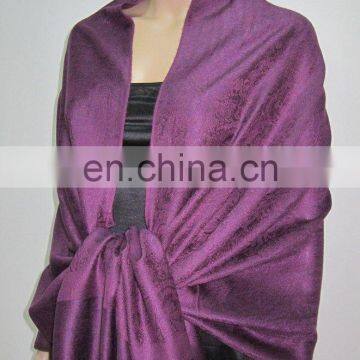 Z029_5757# Silk shawl with classical whole paisley jacquard pashmina design