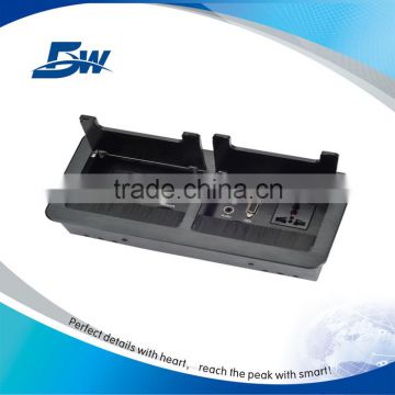 Aluminum Wiredrawing Finished Table Mounted Socket