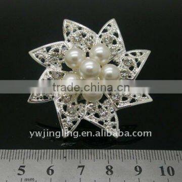 flower pearl brooches