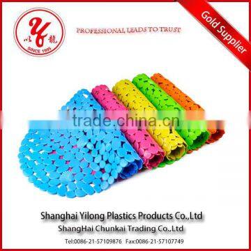 Non slip pebble stone bath mat