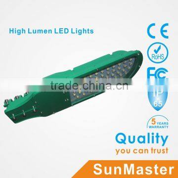 5 Years Warranty TUV CE RoHS Approvde 40W Wind and Solar Hybrid LED Street Light SFG18-40W photo-2