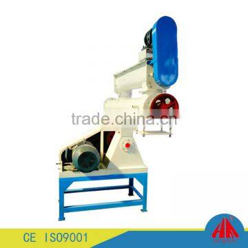 Diesel driven chicken pig feed pellet making machine
