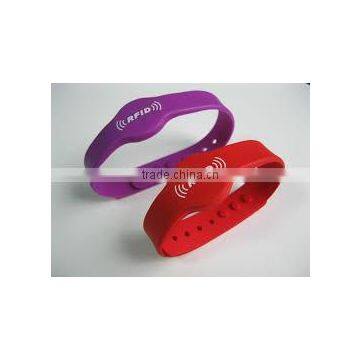RFID Smart Reusable and Adjustable Silicone Wristband photo-2