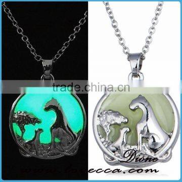 Summer Elegant Night Light Glow In Dark Luminous Rose Flower Pendant Necklace photo-6