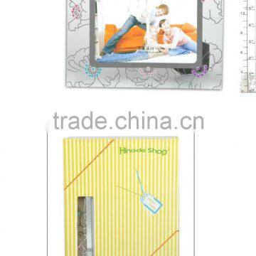 GLASS PHOTO FRAME