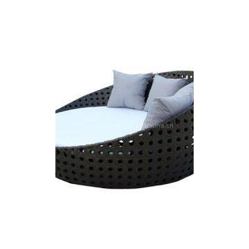 High Back Rattan Chair Round Rattan Daybed With Cushion