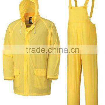 UNSUPPORTED PVC 3-PIECE RAIN SUIT