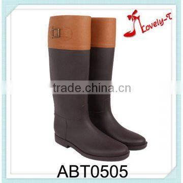 Stitching upper woman low heel boots high rain boots with side buckle