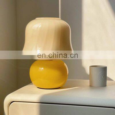 Medieval Retro Glaze Glass Table Lamps Handmade Cream White Bedside Light Lampe De Table Mushroom Lamp For Mushroom Decoration